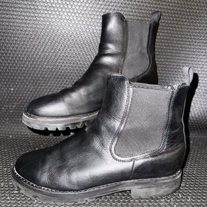 Thursday Boot Company Legend Black Matte Leather Chelsea Boots Women’s Size 7.5